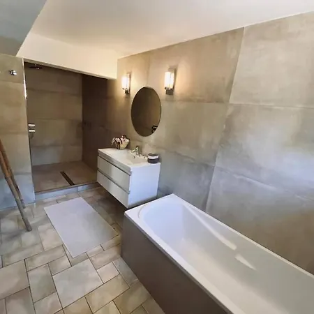 Tizzano, Vue Avec Piscine Σπίτι διακοπών