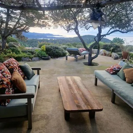 Tizzano, Vue Avec Piscine *